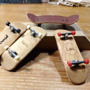 Sternenlabor Makerspace Holzwerstatt Projekt Fingerskateboard