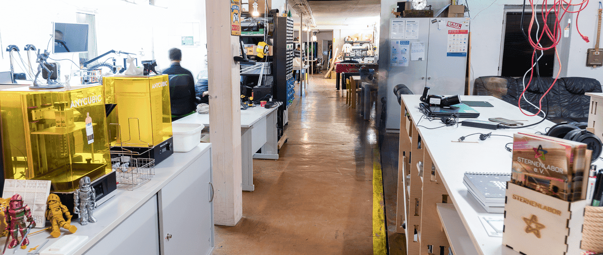 Sternenlabor Makerspace Sliderbild Start Sicht vom Eingang